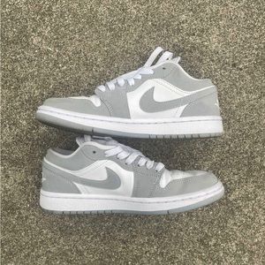 WMNS Air Jordan 1 Low “Wolf Grey”